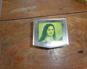 Jewelery box, beveled mirror on the facets, red velvet interior, with chrome by Saint Thérèse on the top of the lid, old, origin france