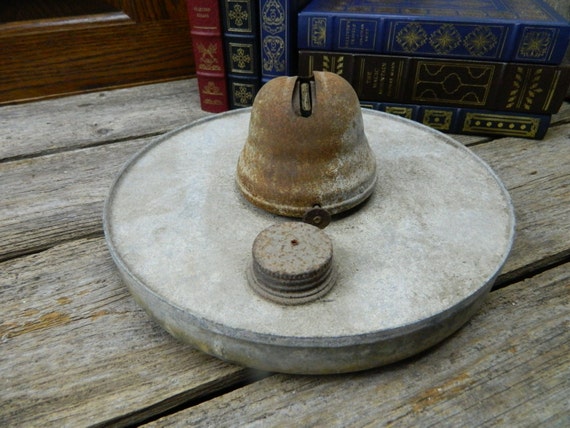 Items similar to Primitive Antique 9