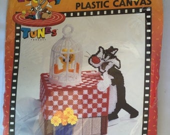 Vintage Leisure Arts Sylvester and Tweety Tissue Box Cover Plastic Canvas Kit 51501