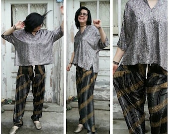 Metallic silver boxy cut tunic top blouse / rainbow highlights / vintage 1980s / one size fits most