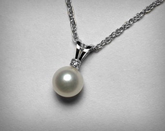 Diamond Pearl Necklace, 14K Pearl Necklace, Genuine Freshwater Pearl Pendant, Solitaire Diamond, 14K White Gold, Bridal Wedding Jewelry