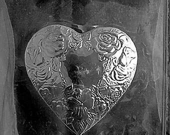 Escuela de creatividades latinas: cursos y talleres enero y febrero Medium Heart Valentine Chocolate Candy Mold with Exclusive