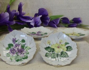 Vintage China Trinket Leaf Shaped Dishes (4),Bon Bon Dish,Viceroy China,Yellow Hibiscus,Purple Violets,Trimmed in Gold,,#VB7156