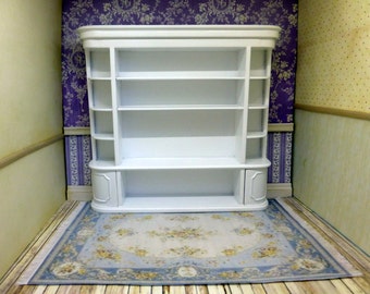 Store cabinet lacquered in white. Bespaq style.