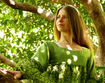 Green elvish dress - Green sleeves - Fantasy dress - Fairy dress