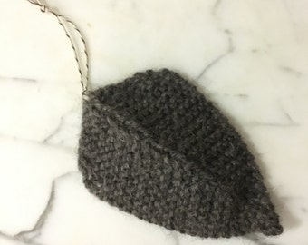 Autumn Leaf Coasters, knitted coasters, knitted leaf coasters, knitted leaves