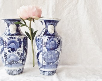 Items similar to Rare Japanese IMARI Blue and White Handpainted Vase ...