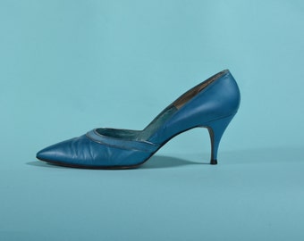 Vintage 1960s Blue Stiletto Shoes - Leather High Heels - Bridal Fashions Size 7 8 AA