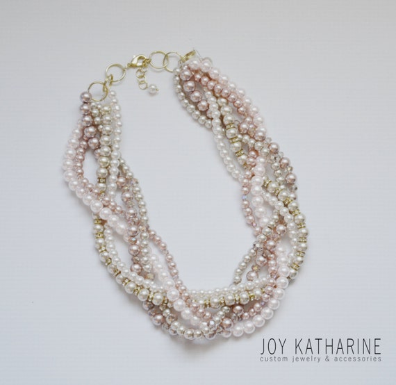 Items similar to Twisted Pearl Wedding Necklace in Blush with Gold