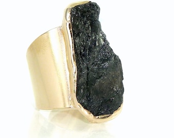 Tourmaline Ring, Raw Tourmaline ring, Black Tourmaline Ring, Natural Stone Ring, Raw Crystal Ring, Black Gemstone Ring,Gold Adjustable Ring.