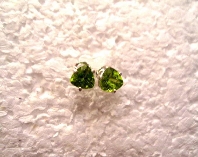 Peridot Stud Earrings, 7mm Trillion, Natural, Set in Sterling Silver E897