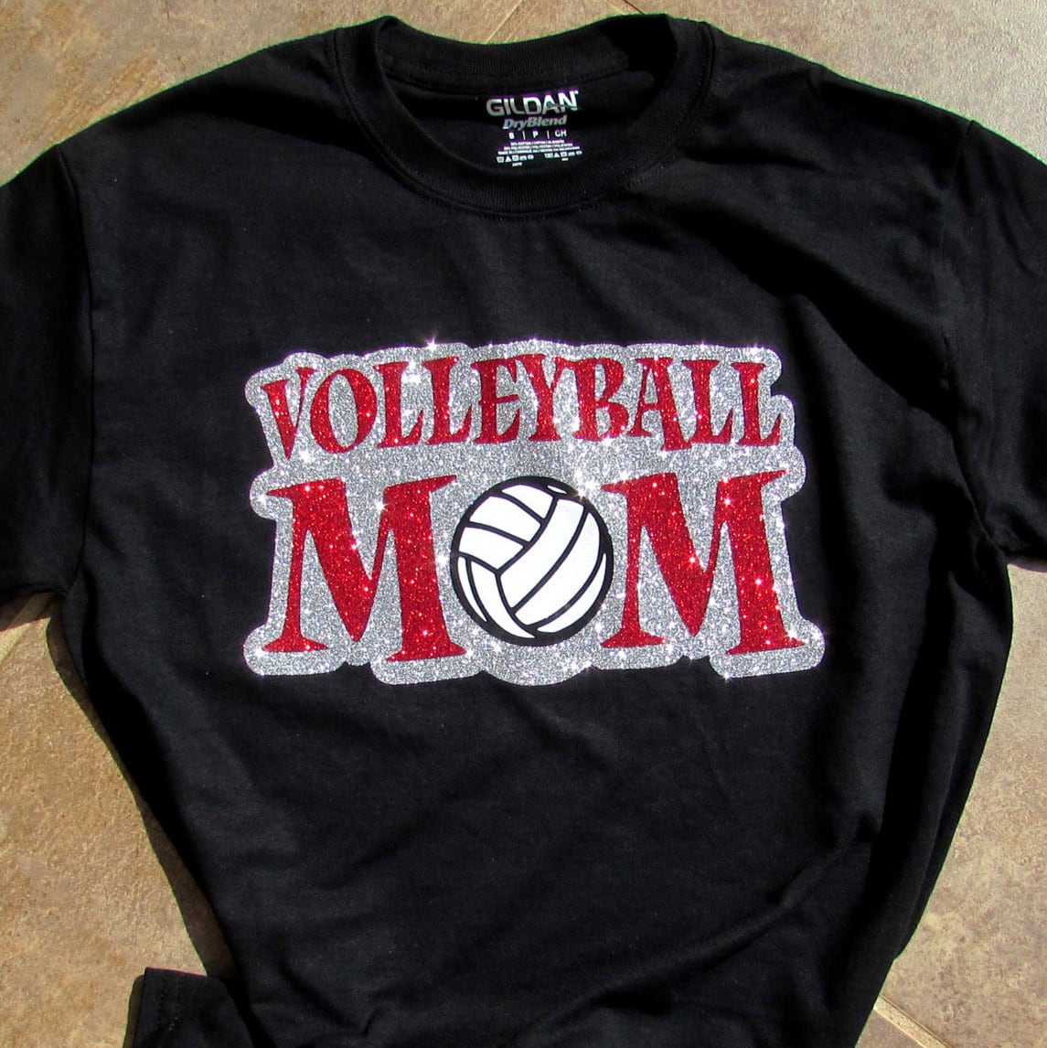 VOLLEYBALL Mom Shirt VOLLEYBALL MOM in Sparkling