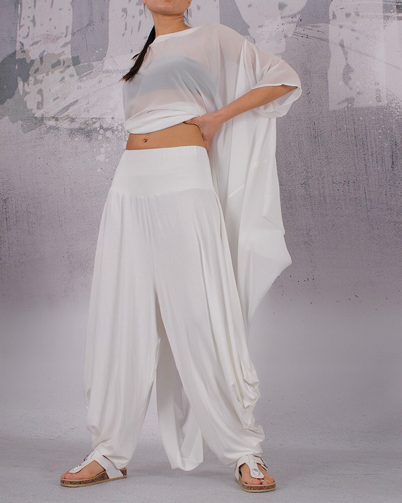 Wide skirt pants