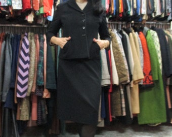 Tailleur nero anni 50. Panno di lana. Made in Italy/ 1950's skirt suit/Wool/Very elegant