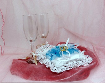 wedding ceremony without a ring bearer