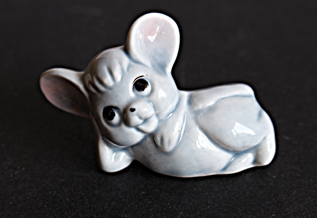 small mouse figurines