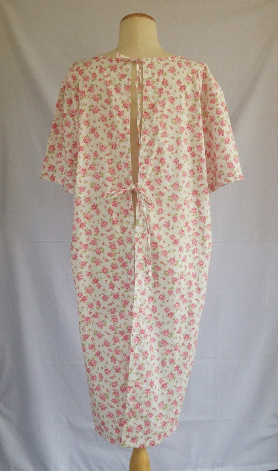 Hospital Gown L Post Surgery / Patient Clothing / Bedridden