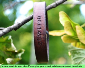 Men leather bracelet Brown leather bracelet Jubilee bangles Leather wristband Engraved leather bangles Gift Anniversary Rustic style