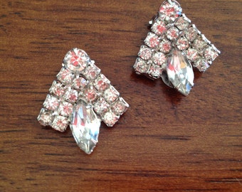 Vintage Clear Rhinestone Clip Earrings 0386