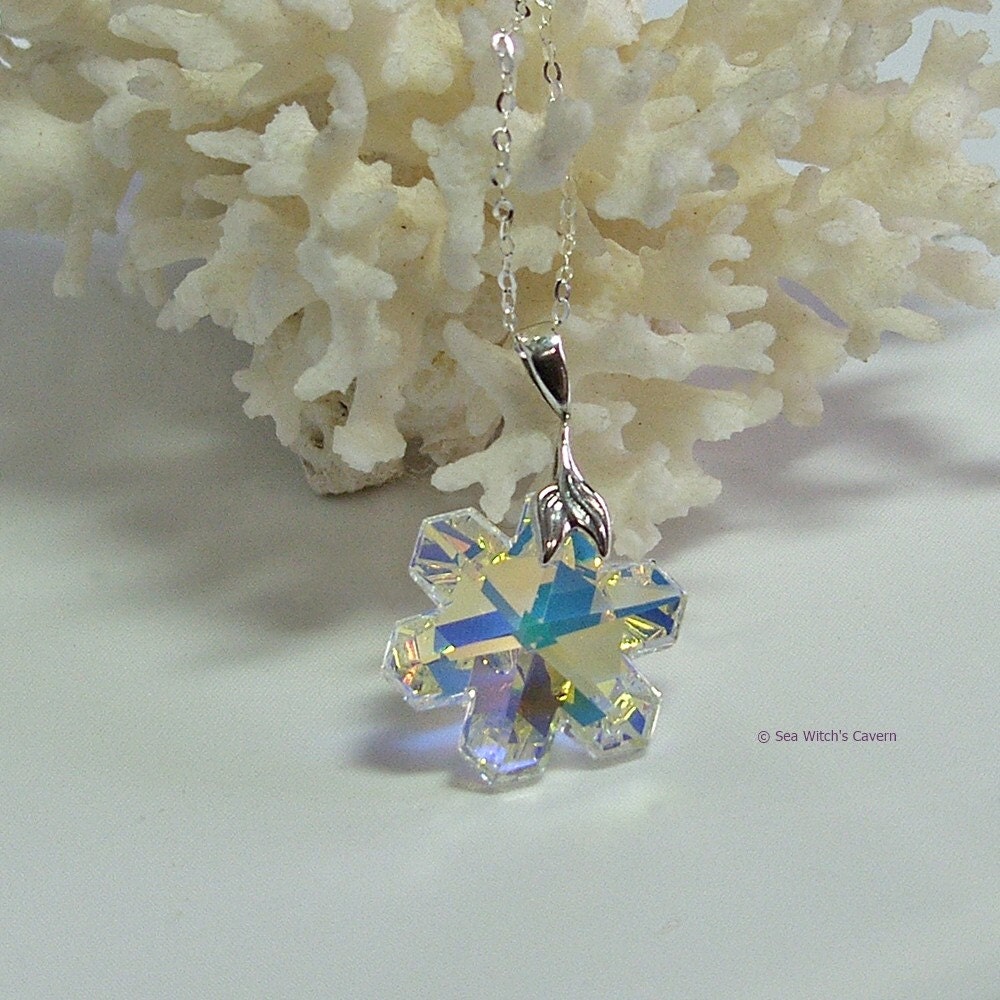 Swarovski Snowflake Necklace Clear Crystal Drop Necklace