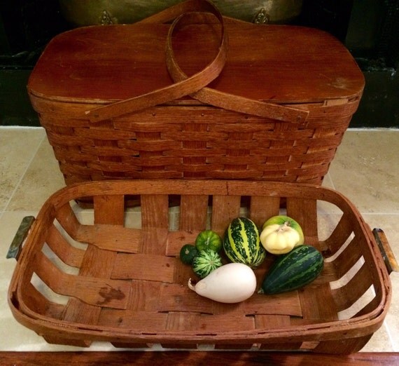 50s Vintage Picnic Basket Set with Insert Peterboro by GulfPearl