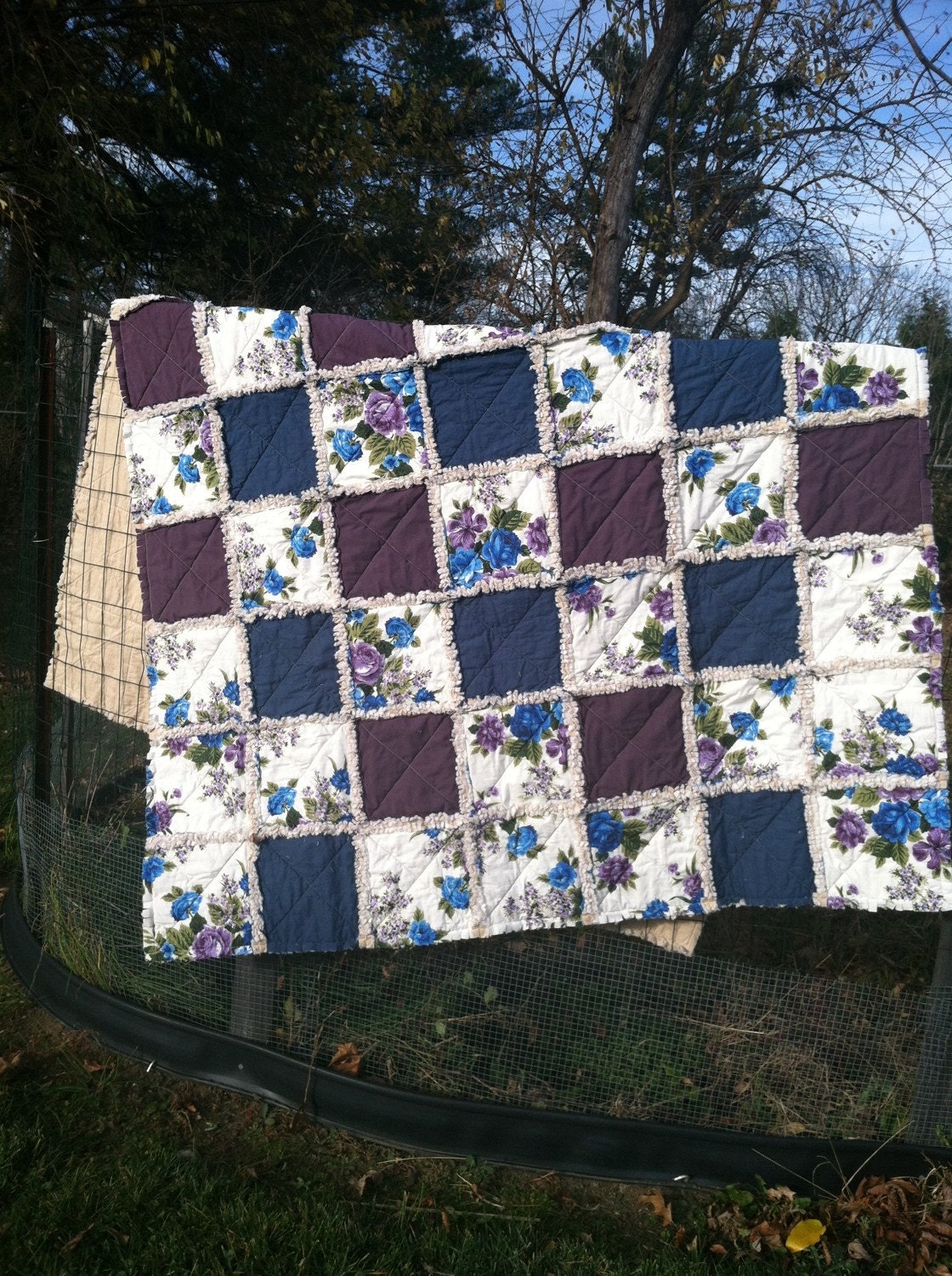 Country style romantic rag quilt twin size by Nadiaquiltzandmore