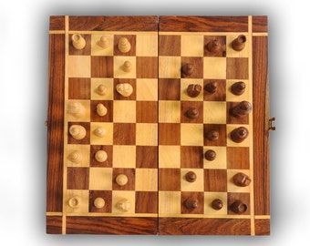 Legendary Brand New Hand Crafted Pearl Wooden Chess Set 25cm x 25cm 'FREE DELIVERY'