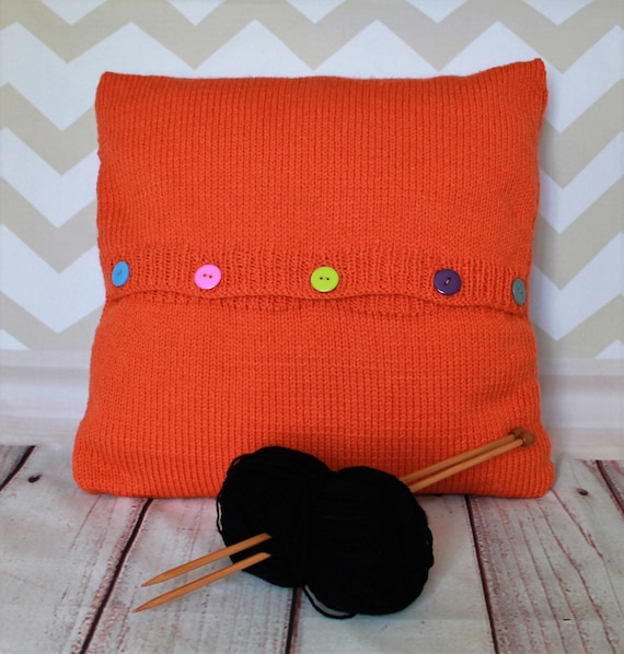 Knitting Pattern PDF Download - Black & White Cat Pet Portrait Pillow Cus...