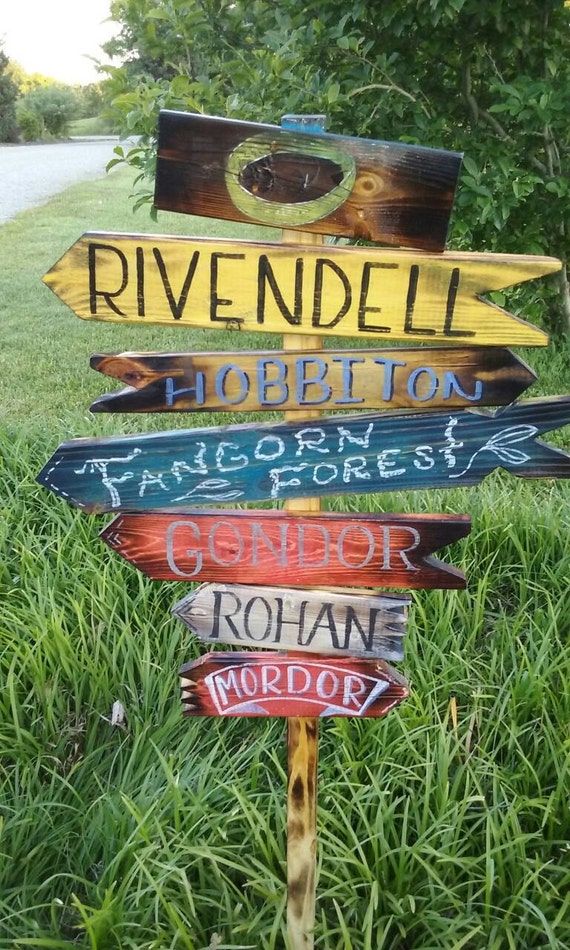 Lord of The Rings yard sign. Rustic by DevcoDesigns on Etsy