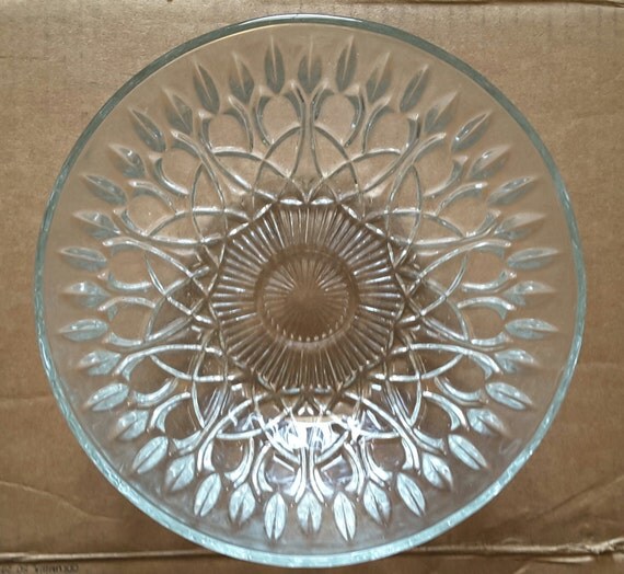 Pasari Pressed Glass Crystal Bowl