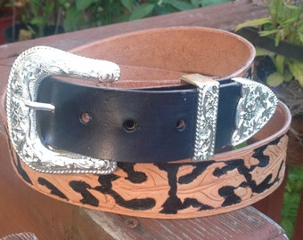 13/4 Wide Hand Carved Western Leather Belt details a
