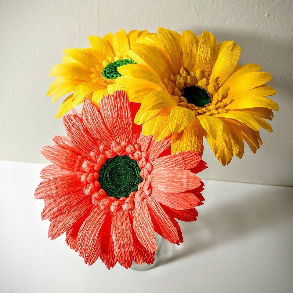 Set of 3 Gerbera Daisy crepe paper flower Paper flower Table