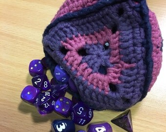 Crocheted d4 dice bag