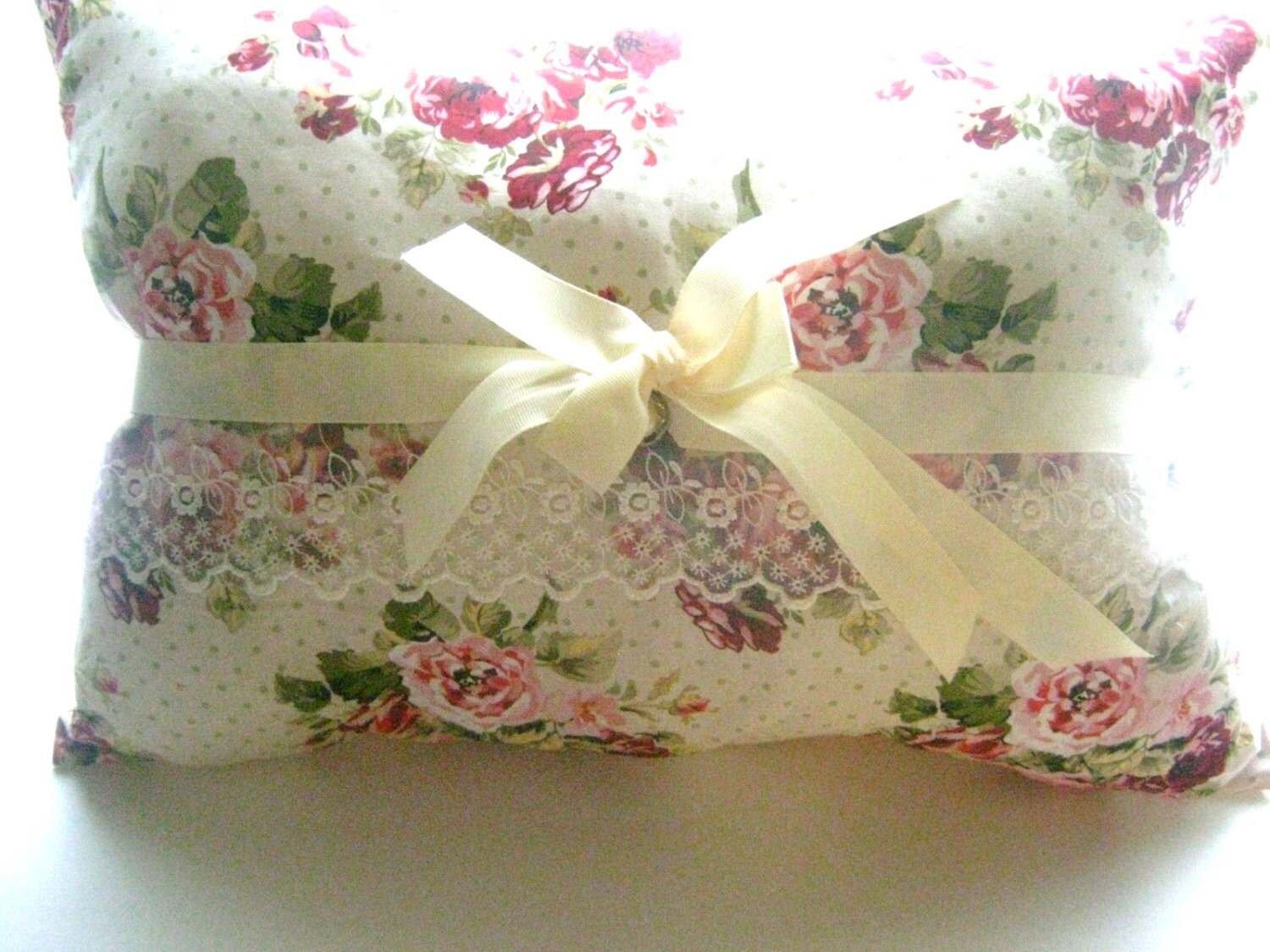 Complete Shabby Chic Style Decorative Pillow Ribbons Roses