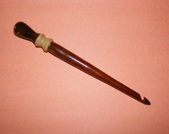 IDAJANMIS Hand Made Wood Crochet Hook Redheart Bubinga Curly Maple 7mm