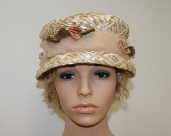 Vintage 50's Ivory Straw Hat With Flowers and Veil Band