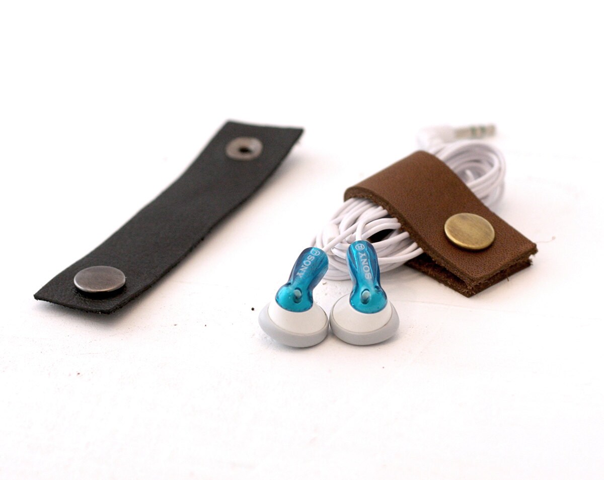 Leather Headphone Holder // headphone snap strap organizer