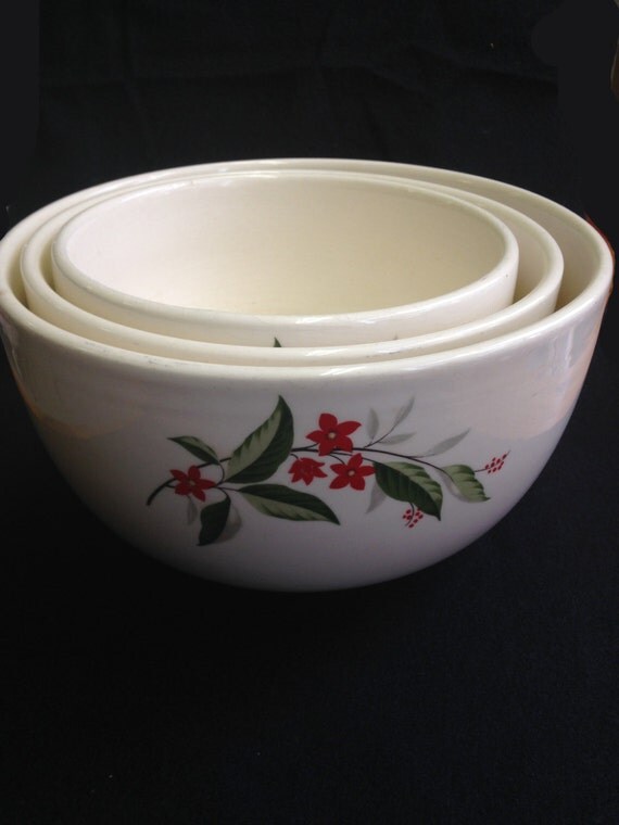 Universal Cambridge Woodvine Nesting Mixing Bowls 3 Three