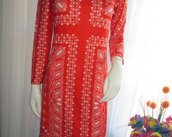 1970's Ladies Long Sleeve High Neck Red/White Print FITTED DRESS by Butte Knit.
