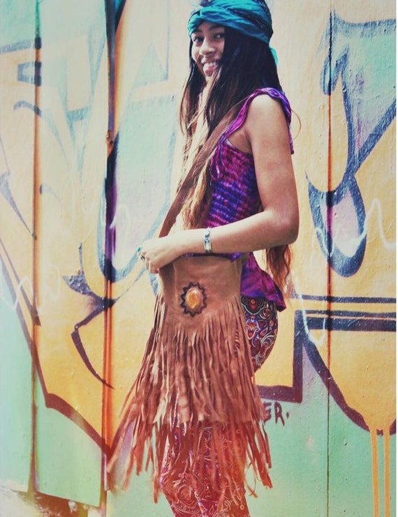 SUEDE FRINGE BAG- Tan- Fringe Shoulder bag- Suede Bag- Stone Bag- Vintage Fringe Bag- Leather Tassel Bag- Bohemian- Festival bag- Must have!