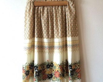 70s Bohemian Patterned Floral Skirt Women's Small