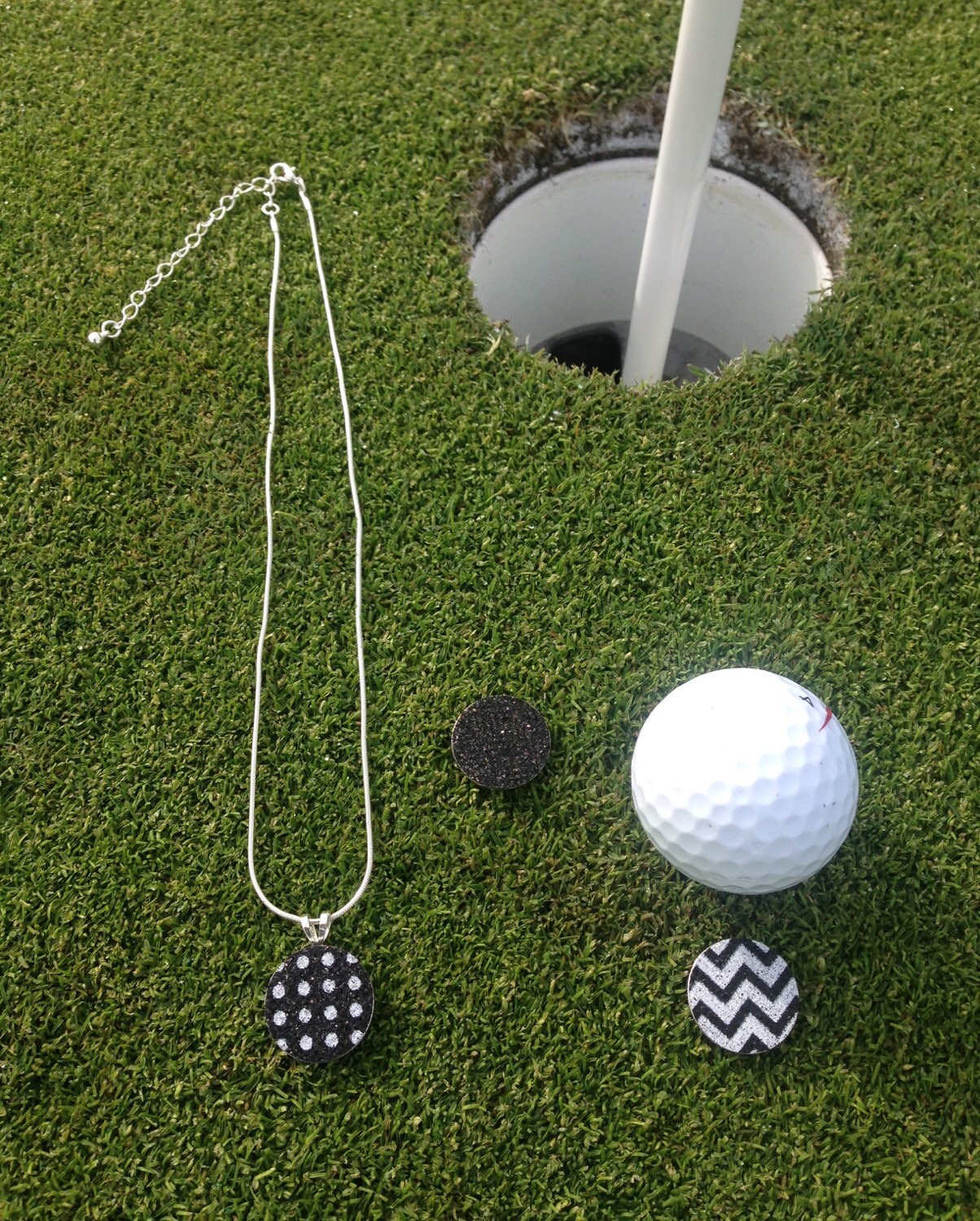 3 Golf Flat Ball Markers & 1 Necklace Golfing Jewelry by DoLife