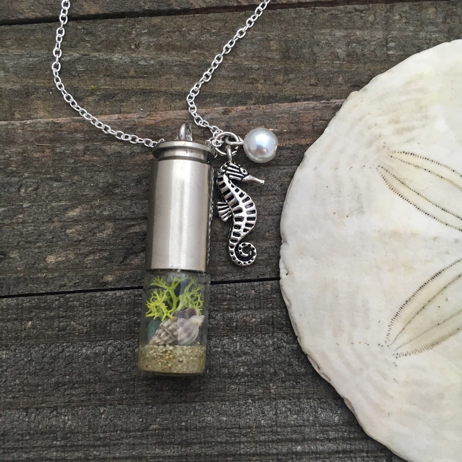 Terrarium necklace