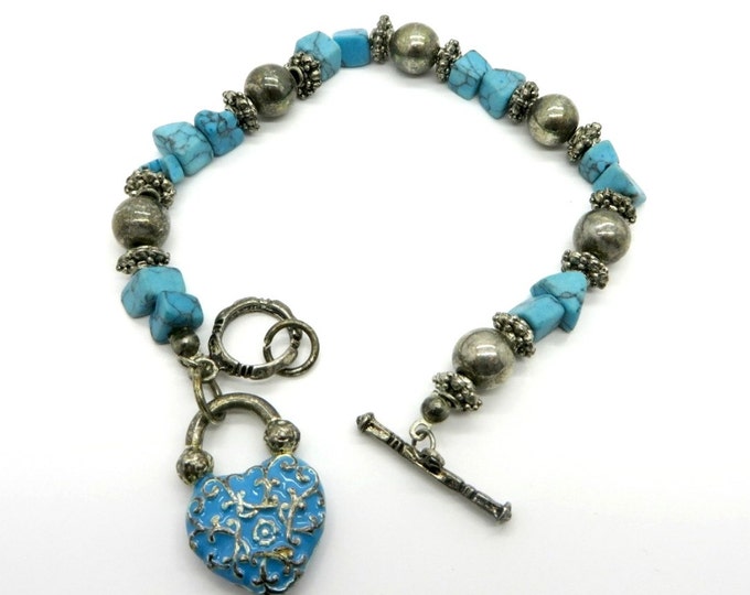 ON SALE! Turquoise Nugget Bracelet, Vintage Genuine & Faux Turquoise, Silvertone Bead Bracelet