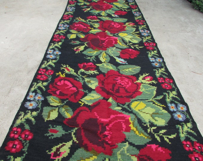 Bessarabian Kilim. Vintage Moldovan Kilim. Very old (Romanian) carpet. Handmade 85 years old, Floor, Floral Rugs Carpets, Eco-Friendly. Mosh