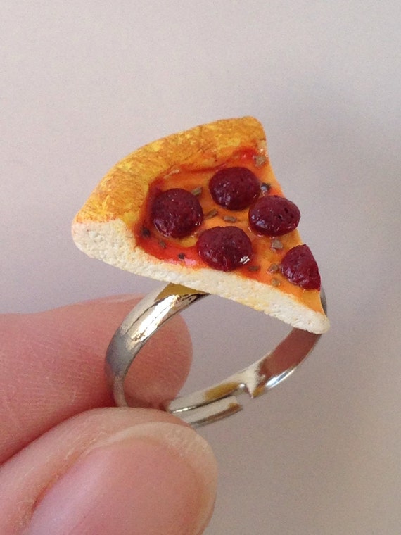 Pepperoni Pizza Ring by Yumlie on Etsy