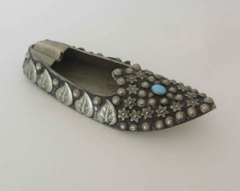 Vintage Indian Shoe Ashtray, Indian ashtray shoe, Vintage indian shoe