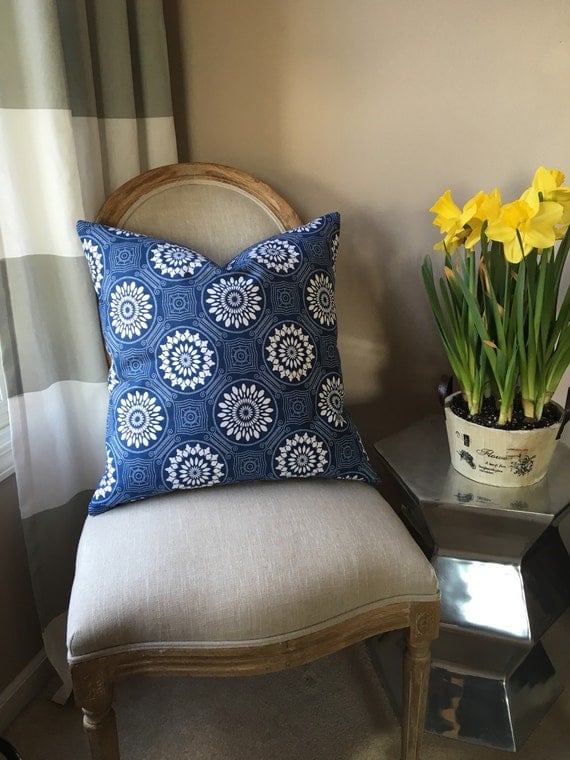 Items similar to Pillow cover 20" X 20" on Etsy