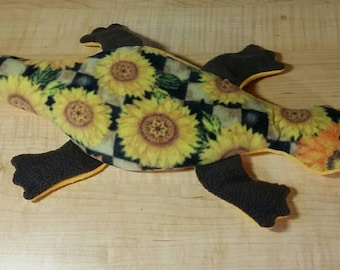 Custom microwavable heat pad gecko with removable cover