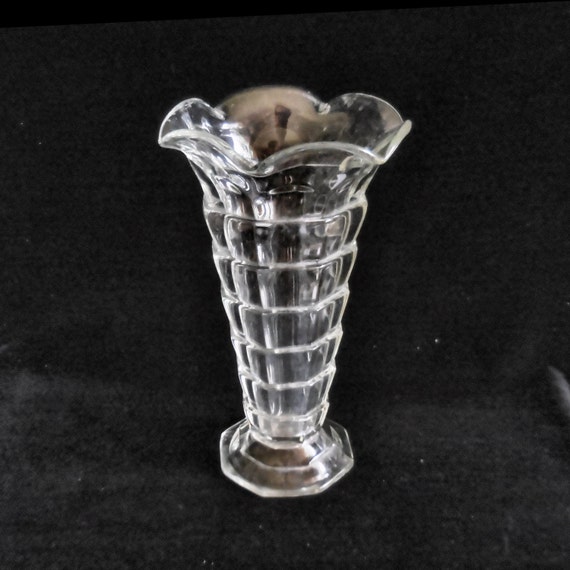 Indiana Glass Depression Glass Vase in the Clear Tea Room